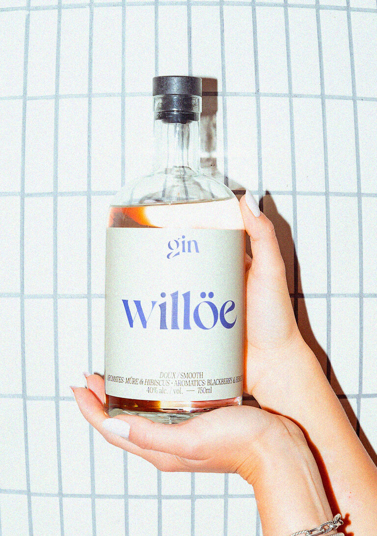 willoe gin bottle